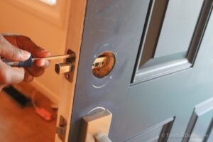 door lock repair